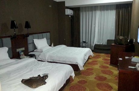 QinZhouShi QunZhong YiShuGuan