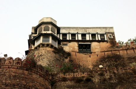 Wanshou Palace of Shiqian