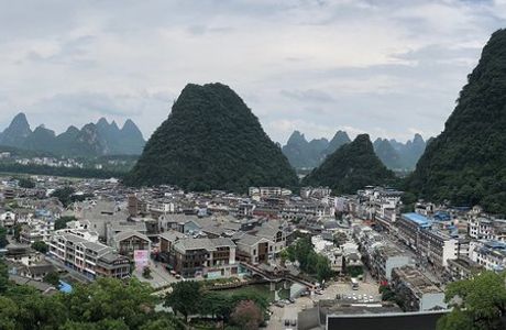 Green Lotus Peak (Bilian Peak)