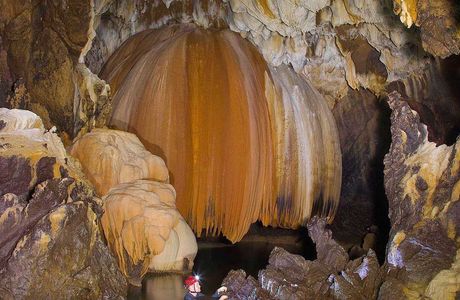 Yuandong Cave