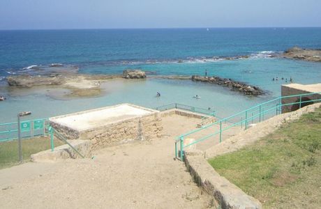 Achziv Beach