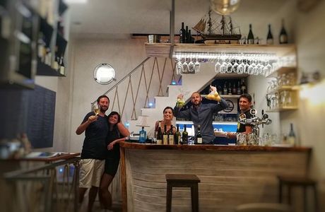 Wine Boat Wine Bar