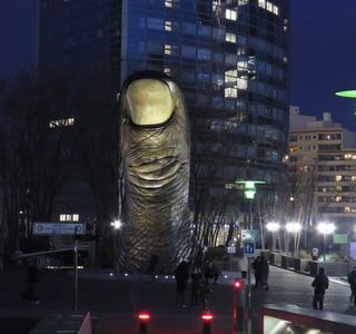 Sculpture de César, Le pouce