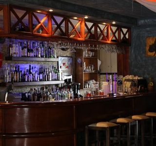Memories Cafe Music Bar