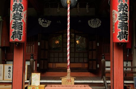 Yotsuya Oiwainari Tamiya Shrine