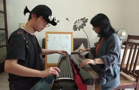 R. Studio