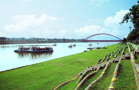 Dongshan River Water Park