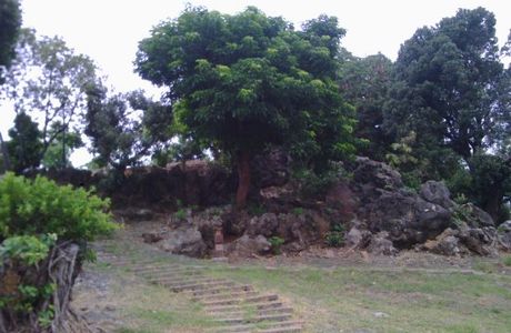 Hengchun Shih Pai Park (Houtungshan Historical Park)