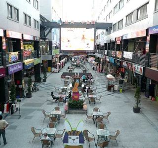 Yimin Yizhong Shopping Mall
