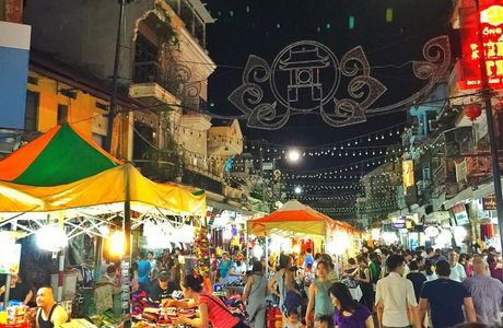 Huludun Tourism Night Market