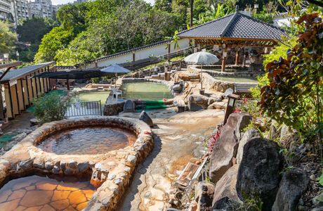 Qinghuang Hot Spring