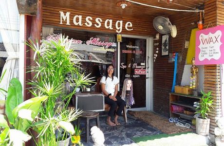 Aisawan Massage And Spa