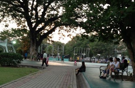 Chaloem Phra Kiat Public Park