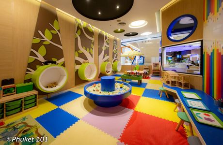 Happy kids club