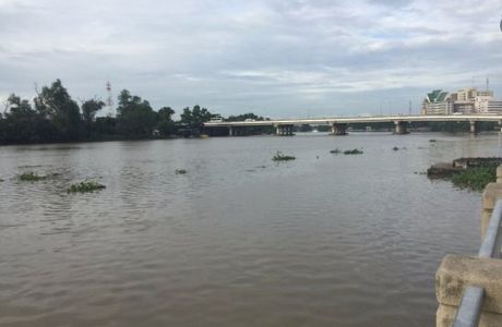 Bang Pakong River