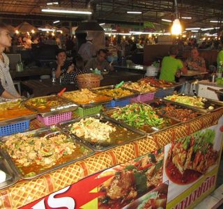 Thepprasit Road Nightmarket