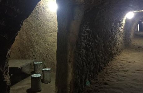 Pingci Guanyinyan Basian Cave