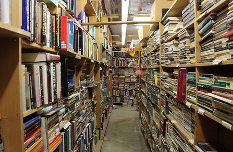 Chamblin Bookmine