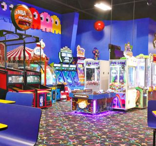 Starlite Family Fun Center of McDonough