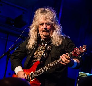 MollyS Hatchet