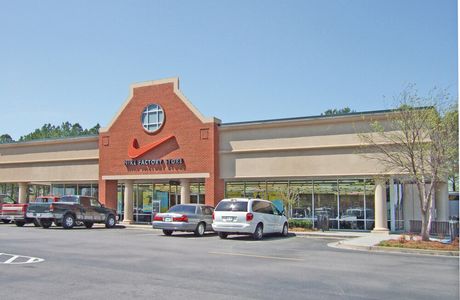 Calhoun Outlet Marketplace