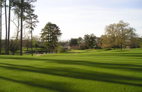 Golden Horseshoe Golf Club