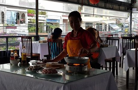 Lanterns Cooking Class