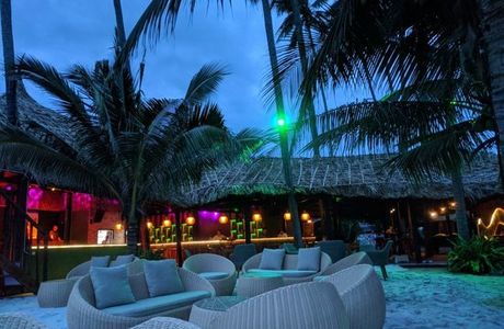 Chameleon Beach Bar