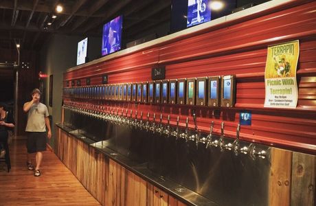 Pour Taproom: Greenville