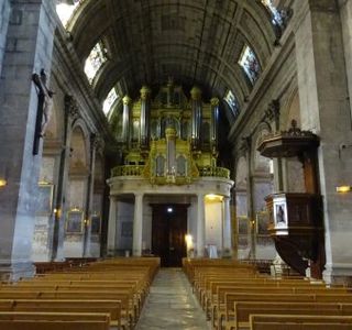Église Catholique Collégiale Saint-Martin