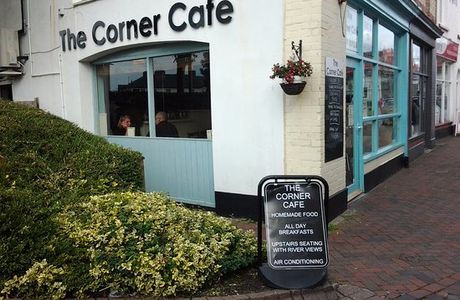 The Corner Café