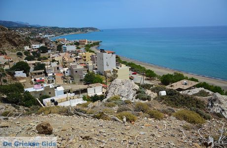 Tsoutsouras Beach