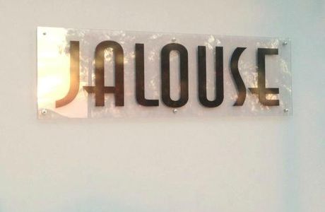 Jalouse Beach Bar