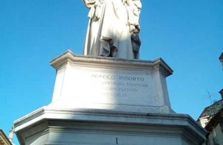 Monumento ai caduti delle X Giornate di Brescia - La Bella Italia