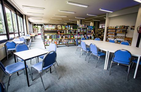 Stadtbibliothek Meerbusch