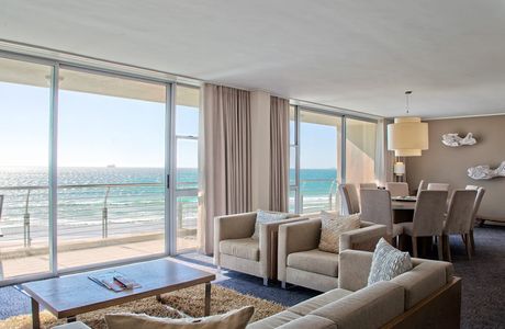 Camelot Spa Lagoon Beach Hotel