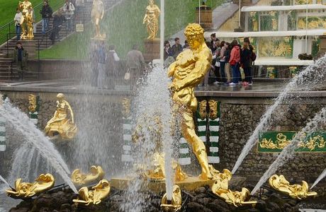 Fountain Samson, Tearing the Lion's Jaws