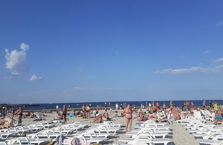 Chaika Beach