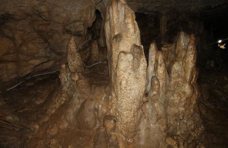 Cave Nezhnaya