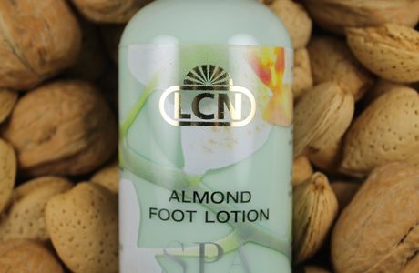 Almonds Spa
