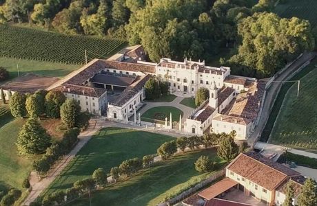 Villa Mosconi Bertani