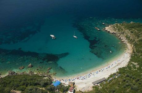 Drobni Pijesak Beach