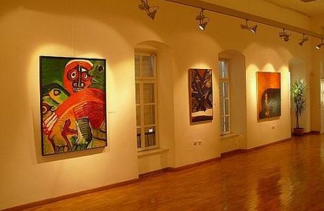 Modern Gallery