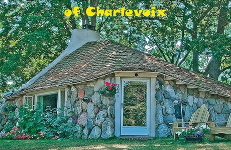 Mushroom House Tours of Charlevoix