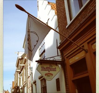 Cafe Briljant
