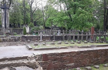 Yaniv Cemetery