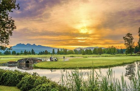 Meadow Gardens Golf Course