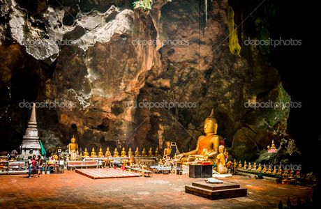 Baiyun Buddha Cave