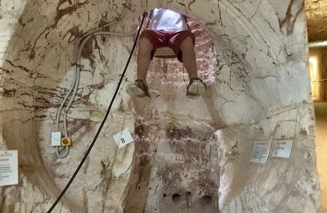 Tom's Working Opal Mine