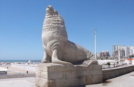 Monumento al Lobo Marino